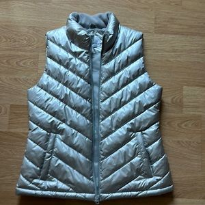 Gap vest, medium weight, silver